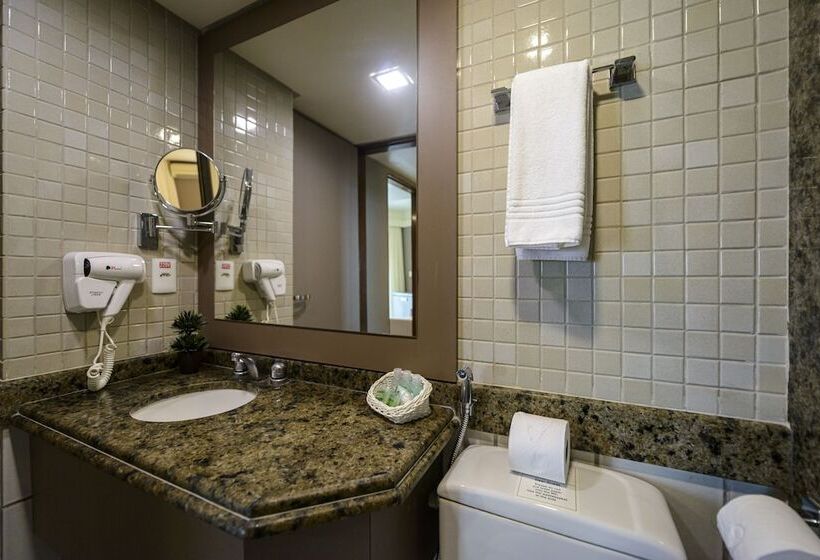 ماستر سويت يطل على البحر, Hardman Praia