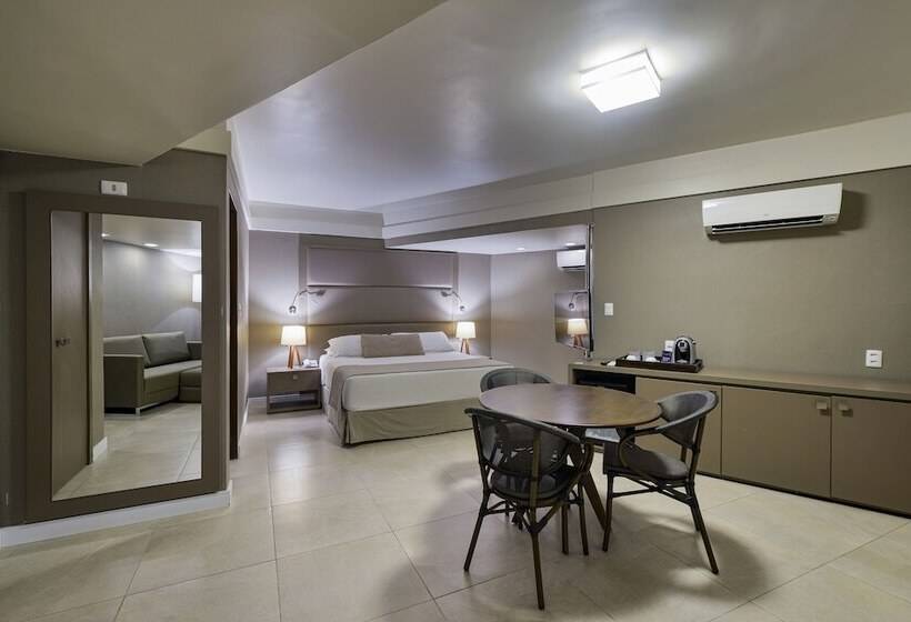 جناح, Hardman Praia