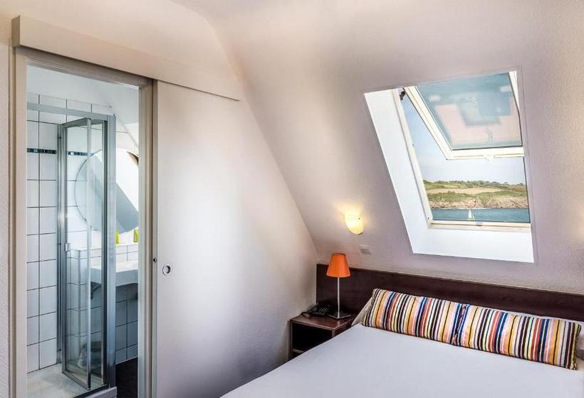 Triple Room Sea View, Hôtel Du Port Et De L Aven