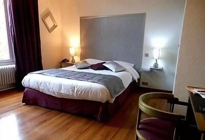 スタンダードルーム, Logis   Hôtel Restaurant L Ecu De France