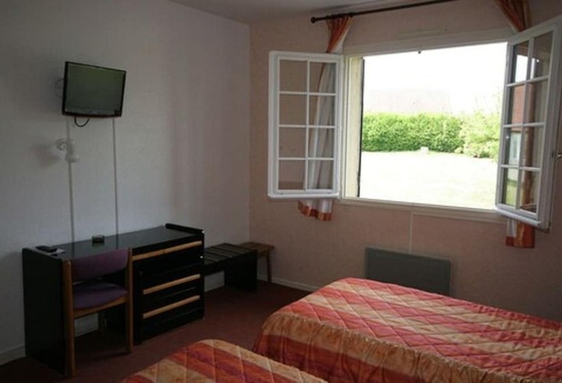 스탠다드 트리플 룸, Logis Hôtel Relais Paris Bale   Restaurant La Mangeoire