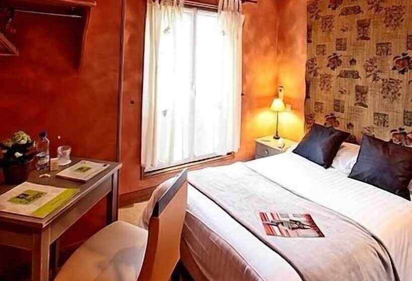 Номер Стандарт, Logis Hotels Les Glycines