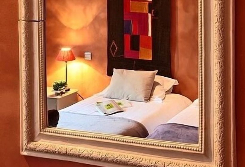 Номер Стандарт, Logis Hotels Les Glycines