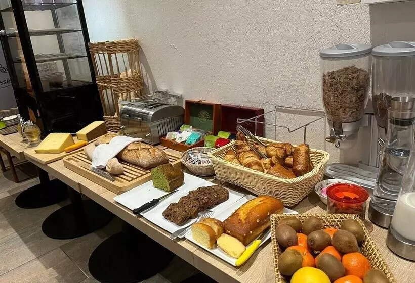 スーペリアールーム, Logis Hotel   Le Relais Saint Vincent