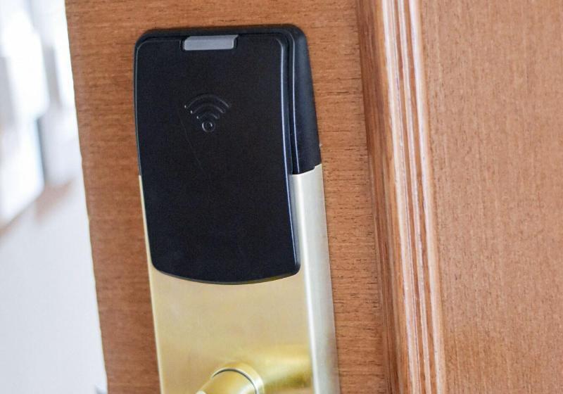 キングサイズベッドのエクゼクティブルーム, Sheraton Pilar Hotel & Convention Center