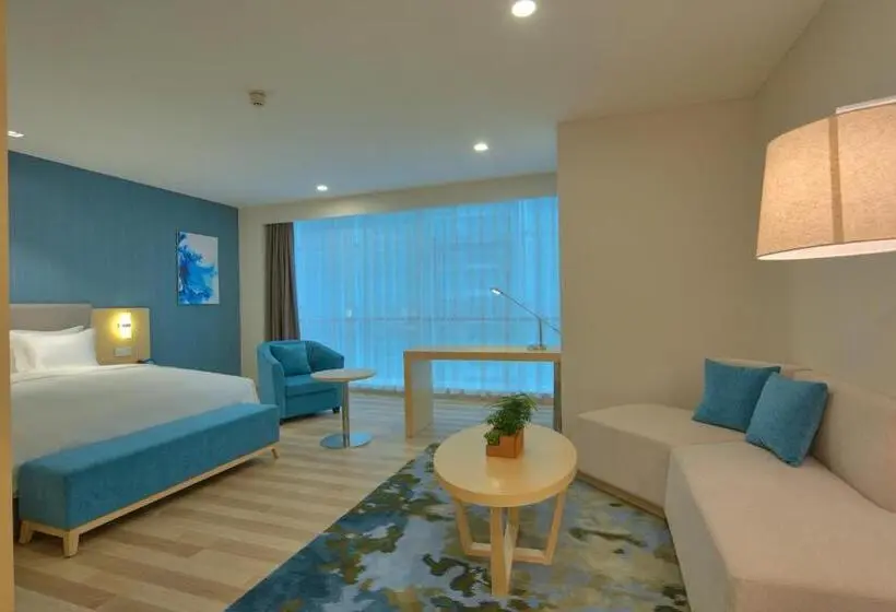 キングサイズベッドのスーペリアルーム, Holiday Inn Express Luoyang Yichuan, An Ihg