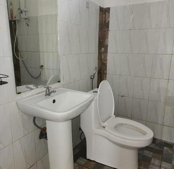 Studio Familiare, Big Bamboo Beach Resort Sipalay