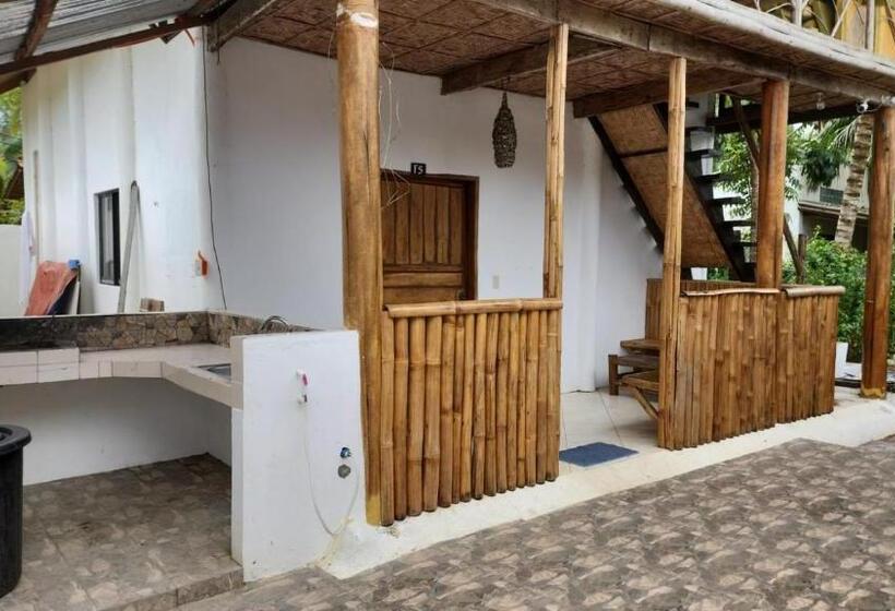 Семейное Студио, Big Bamboo Beach Resort Sipalay
