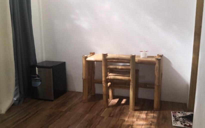 Camera Familiare Deluxe, Big Bamboo Beach Resort Sipalay