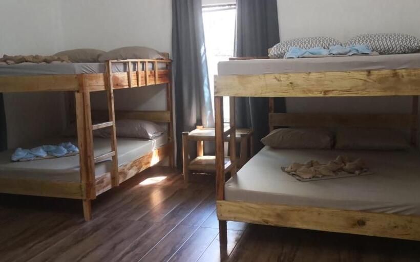 Camera Familiare Deluxe, Big Bamboo Beach Resort Sipalay