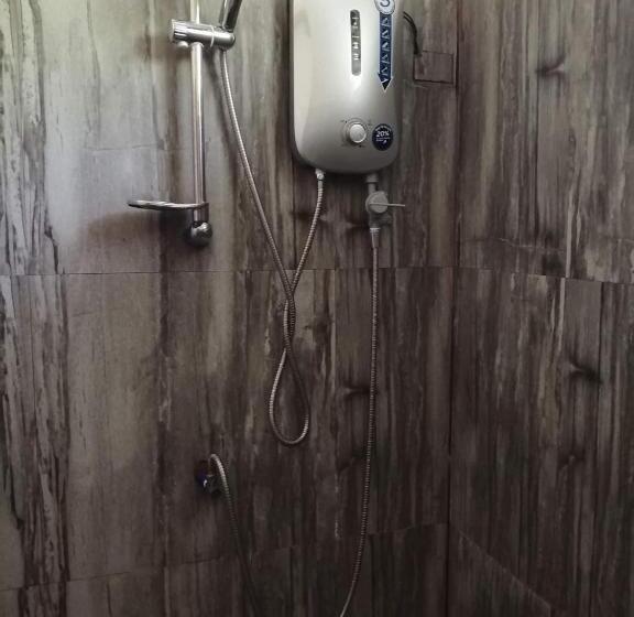 Camera Familiare, Big Bamboo Beach Resort Sipalay