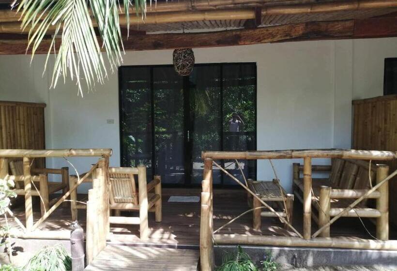 Camera Familiare, Big Bamboo Beach Resort Sipalay