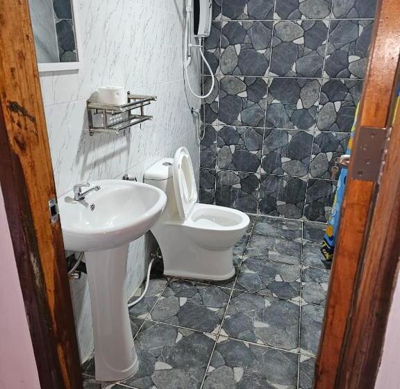 Camera Economy, Big Bamboo Beach Resort Sipalay