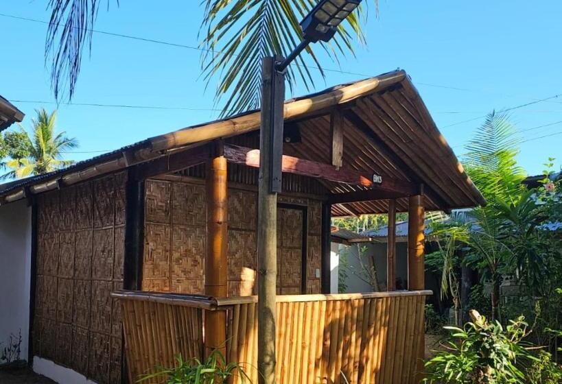 Номер Economy, Big Bamboo Beach Resort Sipalay