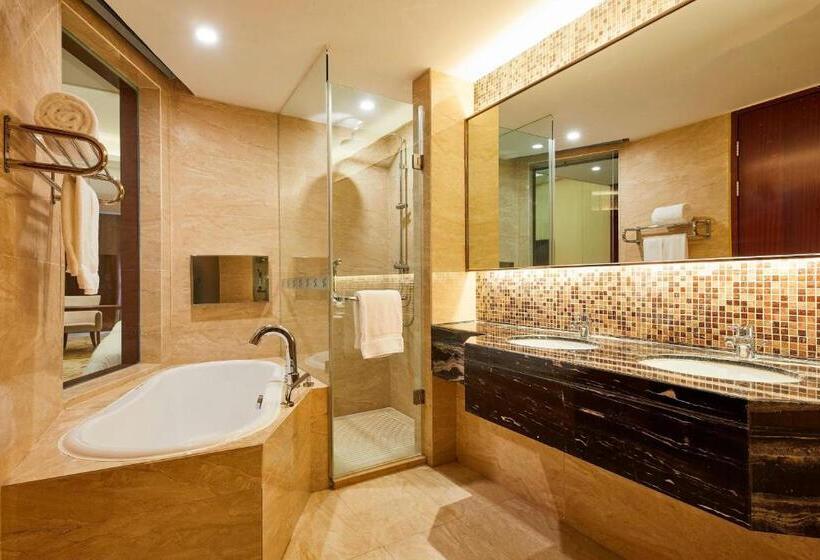 Deluxe Room Mountain View, Four Points By Sheraton Liupanshui