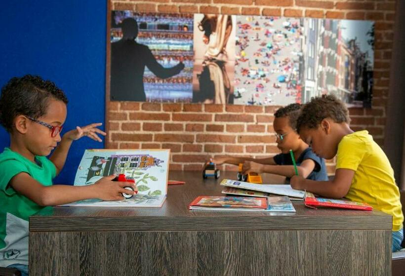 شقة غرفة واحدة, Eden Studios And Apartments