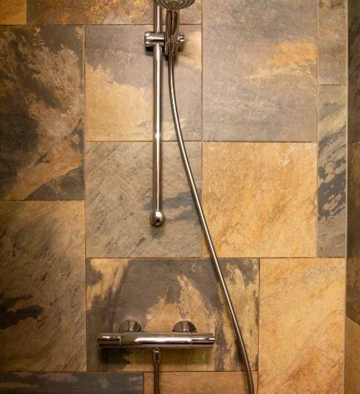 شقة غرفة واحدة, Eden Studios And Apartments