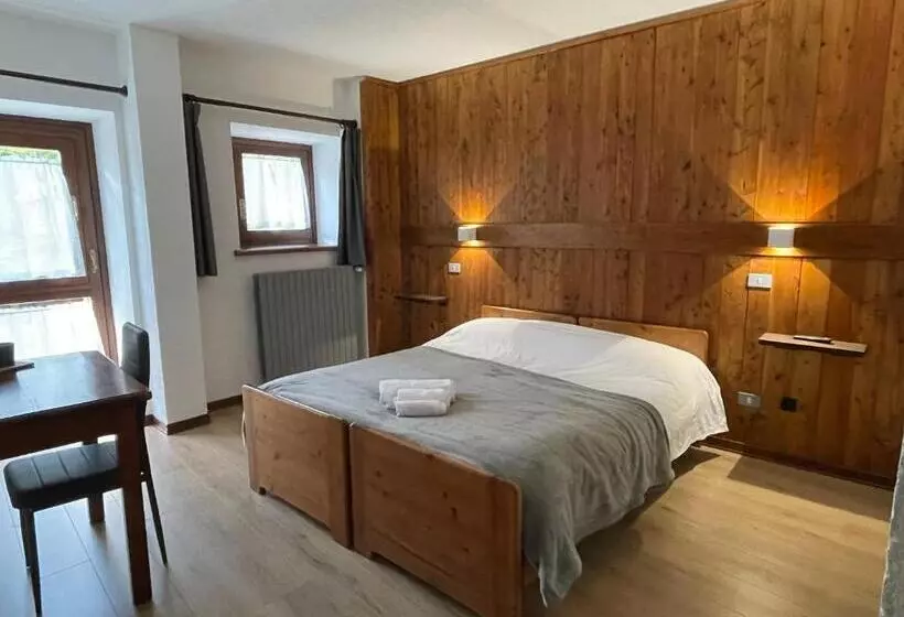 バルコニー付きスタンダードルーム, Chalet Bellevue