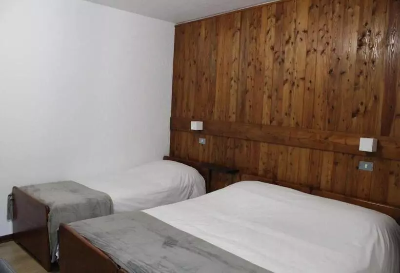 スタンダードトリプルルーム, Chalet Bellevue