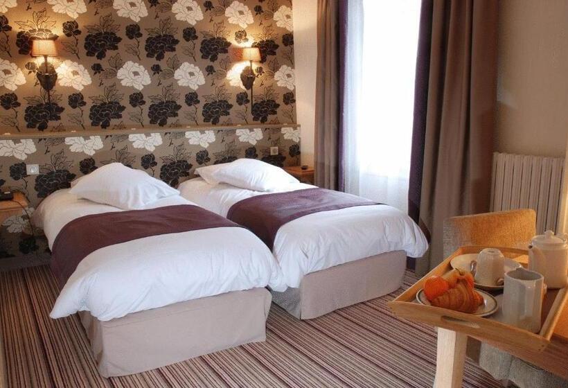 Номер Стандарт, Hôtel Les Fleurs