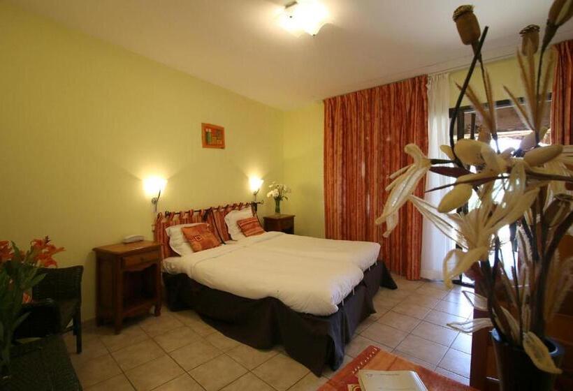 장애인을 위한 스탠다드 룸, Logis Hôtel Restaurant La Mère Biquette