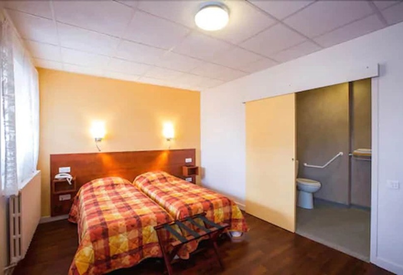 חדר סטנדרט מותאם לאדם עם מוגבלויות, Logis Hôtel Belle Vue