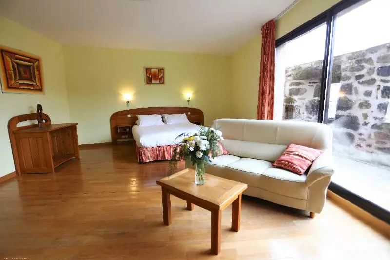 Standard Room, Logis Hôtel Restaurant La Mère Biquette