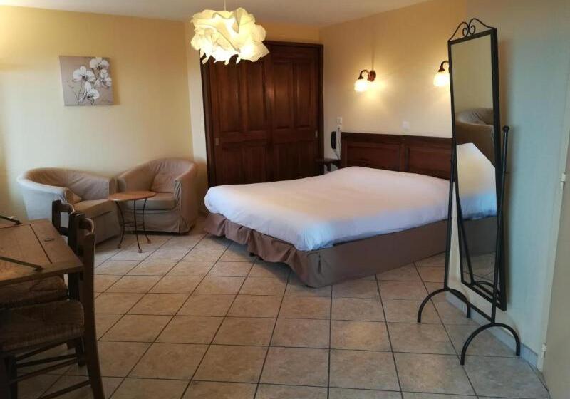 패밀리 룸, Logis Hôtel Restaurant La Mère Biquette