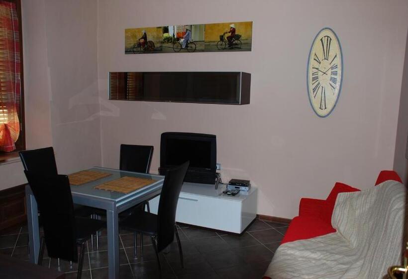 דירת חדר, Residence Corona Grossa