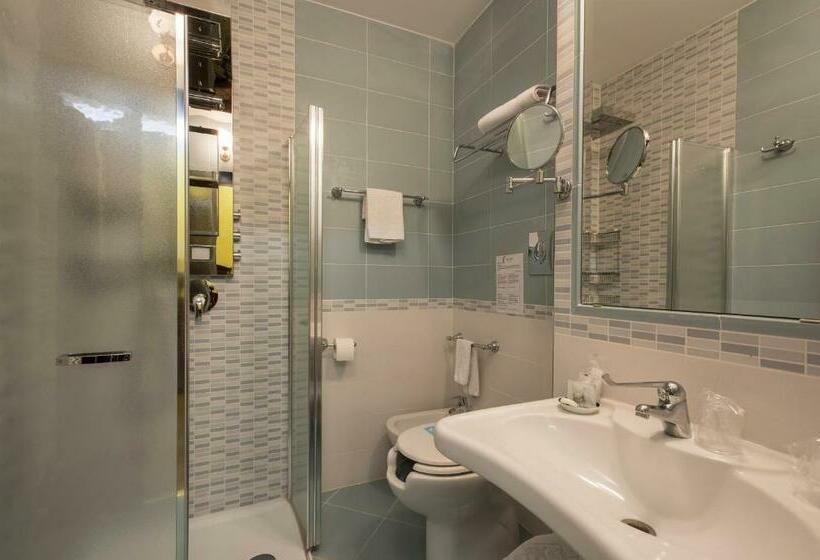 高级单人间, Vittoria