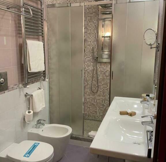 高级大房间, Vittoria