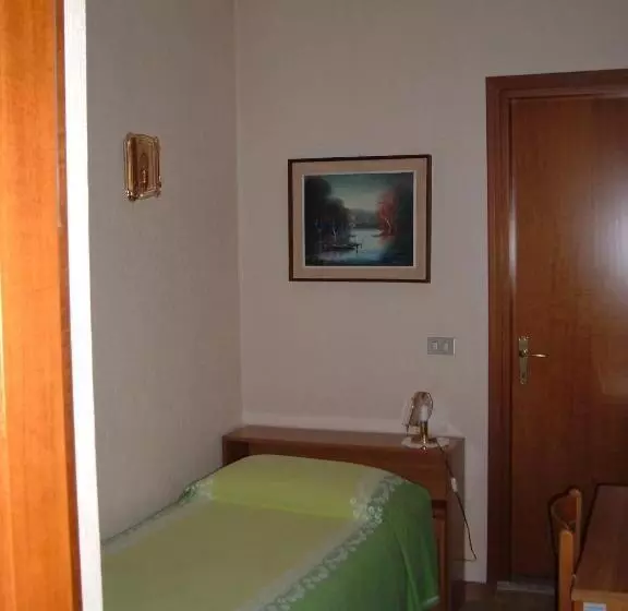 スタンダードシングルルーム, Albergo Luca