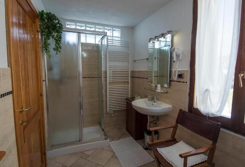 غرفة قياسية, B&b La Chicca Di Francesca