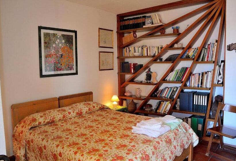 غرفة قياسية مزوَّدة بشُرفة, B&b La Chicca Di Francesca