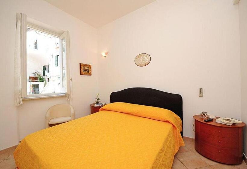 סוויטת ג'וניור עם טרסה, La Piazzetta