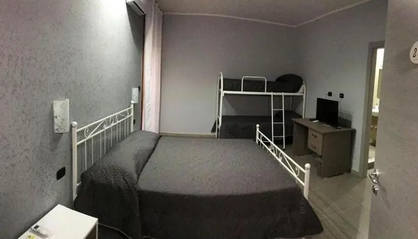 スタンダード４人部屋, Bed & Breakfast La Primavera