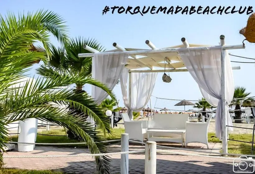 景色の見えるスタンダード４人部屋, Torquemada Beach Club