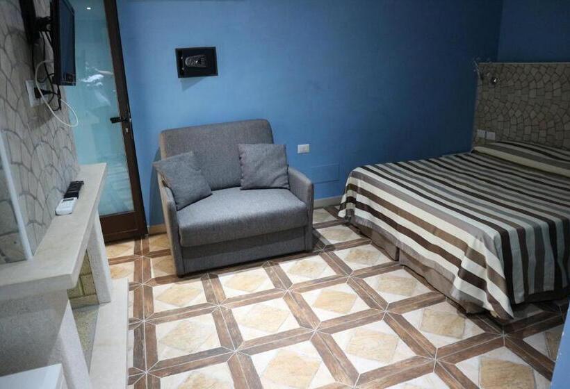 اتاق لوکس, Torquemada Beach Club