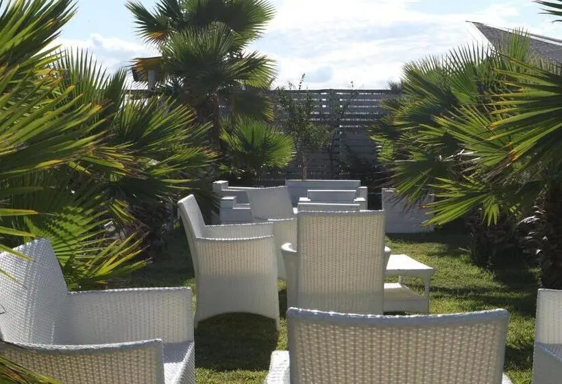 デラックスルーム, Torquemada Beach Club