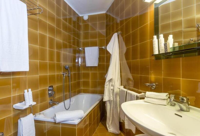 غرفة كومفورت, Comano Cattoni Holiday