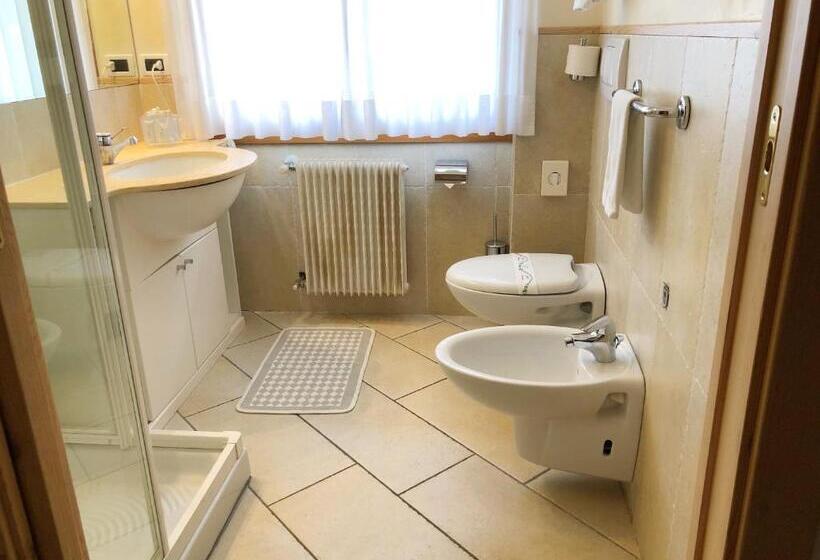 غرفة عائلية, Comano Cattoni Holiday