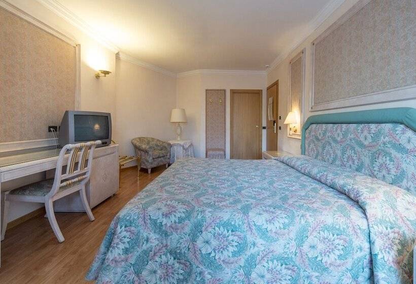 غرفة كومفورت, Comano Cattoni Holiday