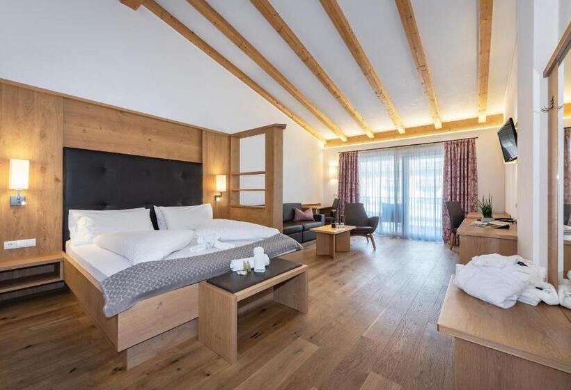 חדר סטנדרט, Langhof