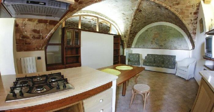 Студия Стандарт, Agriturismo Alle Rose