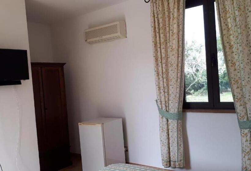 Номер Стандарт Вид на Сад, Agriturismo La Talpa