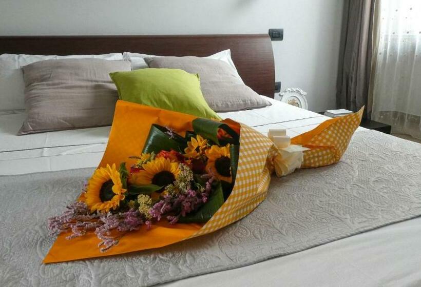 اتاق استاندارد با سرویس بهداشتی مشترک, Al Nifontano B&b   Ideal For Family Or Couples   2 Rooms   Lakeview