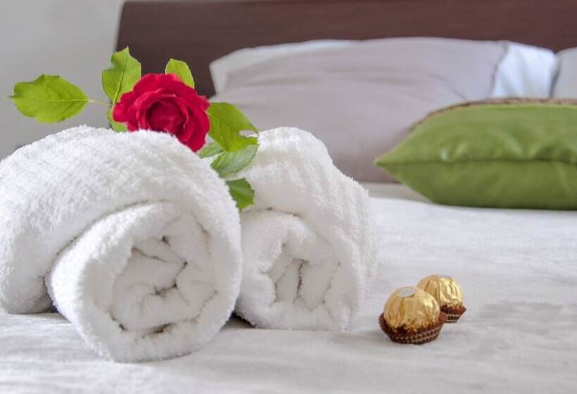 اتاق استاندارد با سرویس بهداشتی مشترک, Al Nifontano B&b Ideal For Family Or Couples 2 Rooms Lakeview