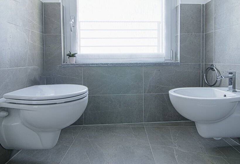 اتاق استاندارد با سرویس بهداشتی مشترک, Al Nifontano B&b Ideal For Family Or Couples 2 Rooms Lakeview