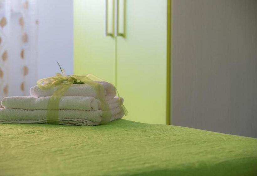 스탠다드 룸 킹사이즈 침대, B&b Giosy