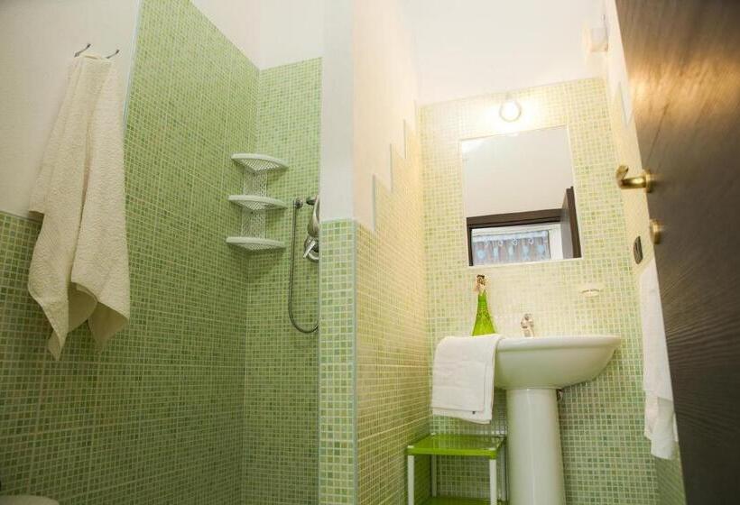 디럭스 트리플 룸, B&b Giosy